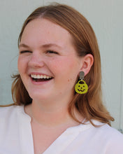 Load image into Gallery viewer, Trick-Or-Treat Earrings