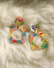 Load image into Gallery viewer, Party Streamers Tallulah Earrings