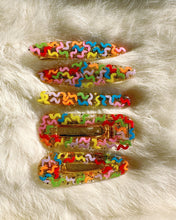 Load image into Gallery viewer, Party Streamers Hair Clips