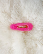 Load image into Gallery viewer, Bubblegum Glow Hair Clips