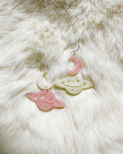 Load image into Gallery viewer, Dreamland Ingrid Earrings