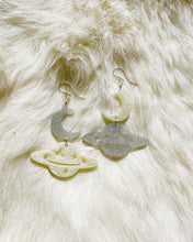 Load image into Gallery viewer, Dreamland Ingrid Earrings