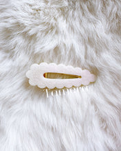 Load image into Gallery viewer, Dreamland Pearl Hair Clips