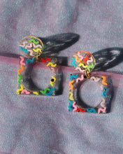 Load image into Gallery viewer, Party Streamers Tallulah Earrings