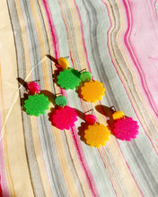 Load image into Gallery viewer, Spring Fling Small Mayzie Earrings