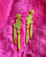 Load image into Gallery viewer, Verdant Solid Orla Earrings