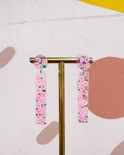 Load image into Gallery viewer, Garden Party Pink Daisies Sarah Earrings