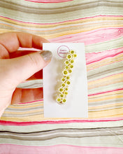 Load image into Gallery viewer, Smiley Daisy Hair Clips