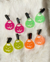 Load image into Gallery viewer, Trick-Or-Treat Earrings
