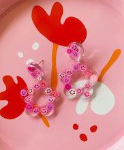 Load image into Gallery viewer, Pink Smiley Face Hyo Jin Earrings