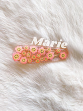 Load image into Gallery viewer, Pink Smiley Daisy Hair Clips