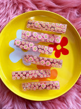 Load image into Gallery viewer, Pink Smiley Daisy Hair Clips