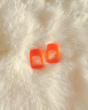 Load image into Gallery viewer, Tangerine Sandra Earrings