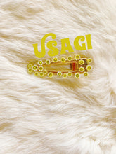 Load image into Gallery viewer, Smiley Daisy Hair Clips