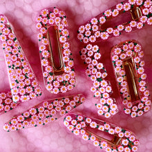 Load image into Gallery viewer, Garden Party Pink Daisies Hair Clips