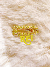 Load image into Gallery viewer, Smiley Daisy Hair Clips