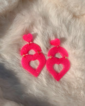 Load image into Gallery viewer, Spring Fling Peony Pink Keeley Earrings
