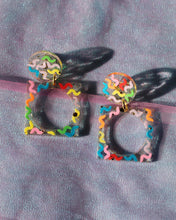 Load image into Gallery viewer, Party Streamers Tallulah Earrings
