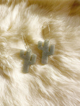 Load image into Gallery viewer, Holographic Silver Kacey Earrings
