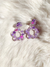 Load image into Gallery viewer, Purple Smiley Face Hyo Jin Earrings
