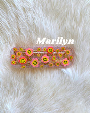 Load image into Gallery viewer, Pink Smiley Daisy Hair Clips
